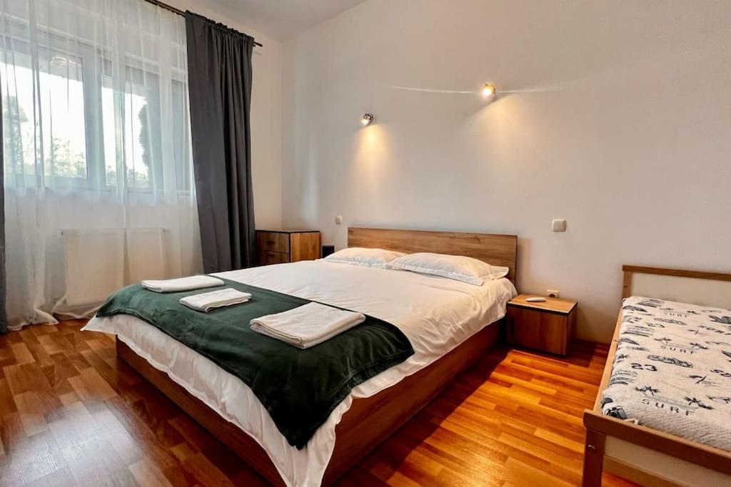 Otopeni Airport Apartment With Private Garden 外观 照片