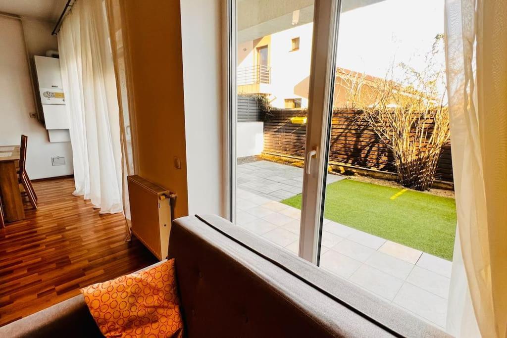 Otopeni Airport Apartment With Private Garden 外观 照片